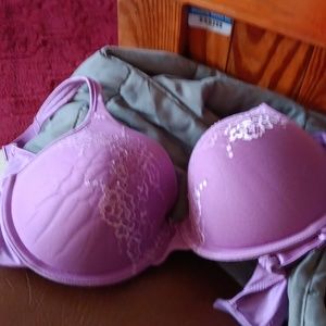 Bra size 38C